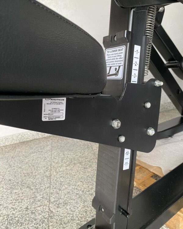 Nautilus Xpload Lat Pulldown - Image 3