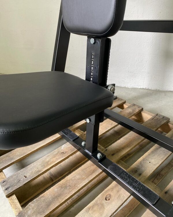 Hammer Strength Iso-Lateral Incline Press - Image 3