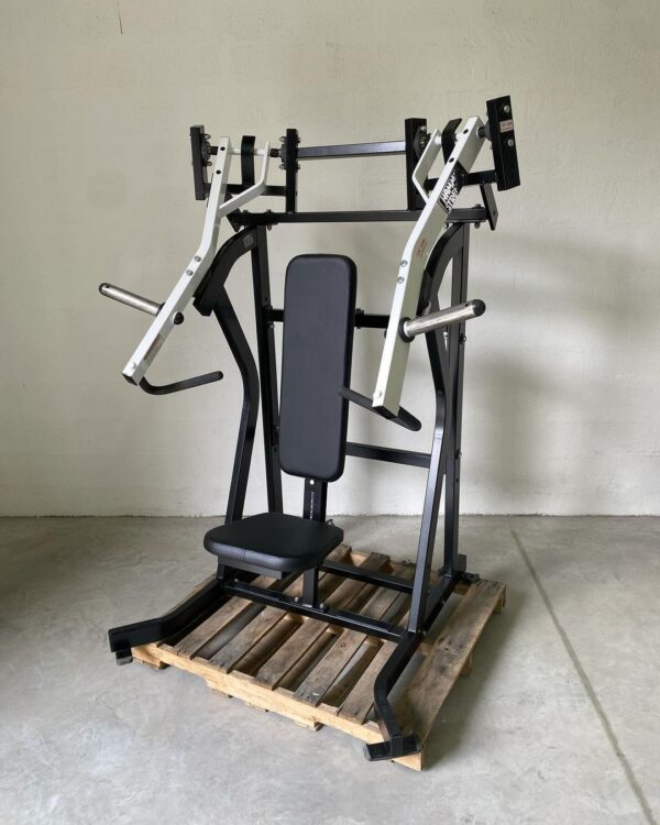 Hammer Strength Iso-Lateral Incline Press - Image 5