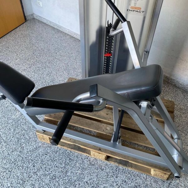 Star Trac Impact Shoulder Press - Image 4